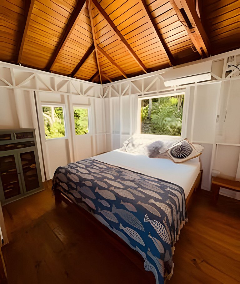 The Palms - Rustic Luxury in Providencia